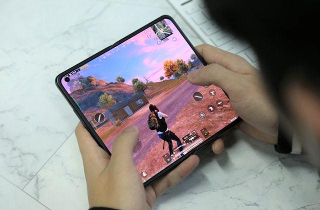 和平精英腾讯模拟器【青鸟】辅助外挂